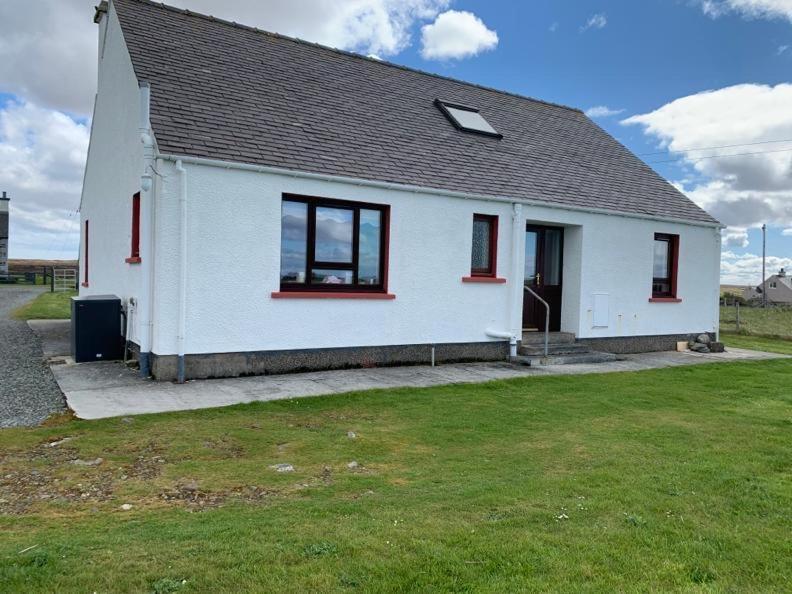 18 Cross Skigesrta Road * Swainbost